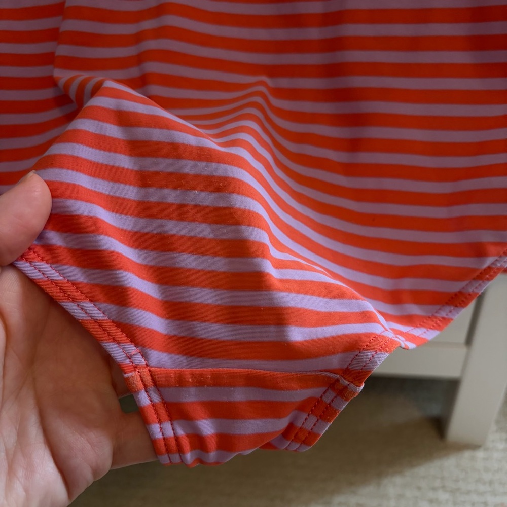 Mini Boden Long Sleeved Purple & Red Rash Guard 9-10 Years - Picture 7 of 7